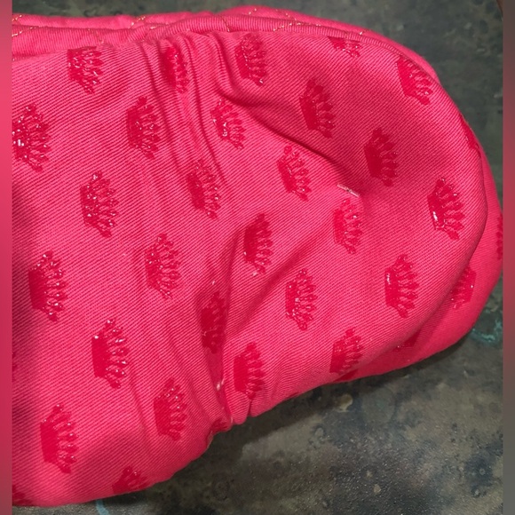 Juicy Couture Barbie pink crown monogram silicon grip‎ mini oven mitts set new - Picture 6 of 11